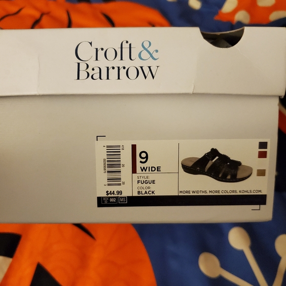 Black slip on sandals - Picture 8 of 8